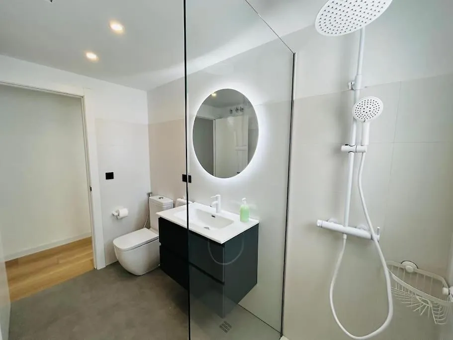 Apartamentos Aquarium - 0# - Totalmente Renovado Roses 0*,